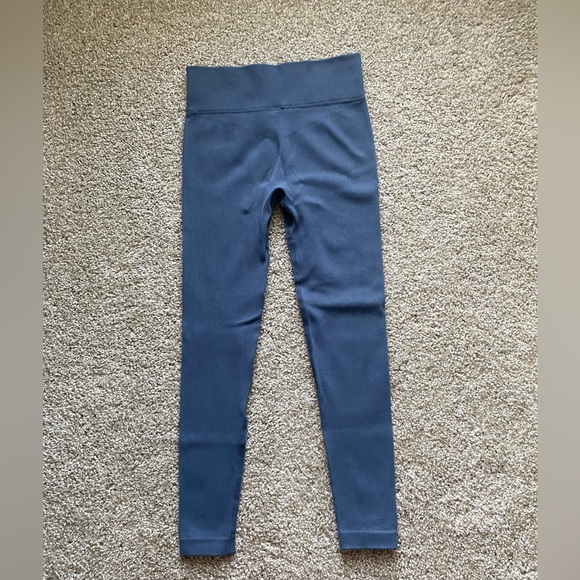 Ribbed leggings - Picture 2 of 3